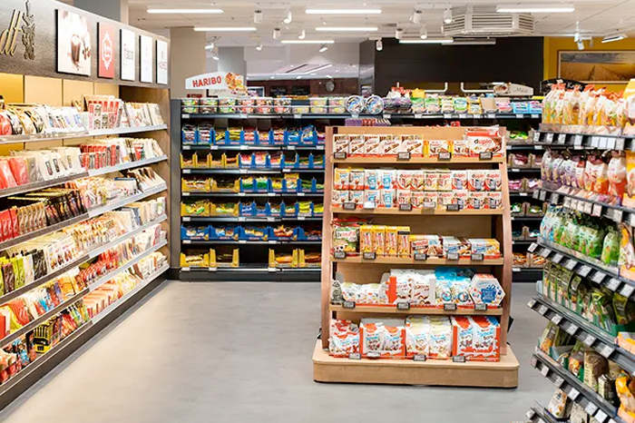 Shop lighting with Nichia Dynasolis LEDs