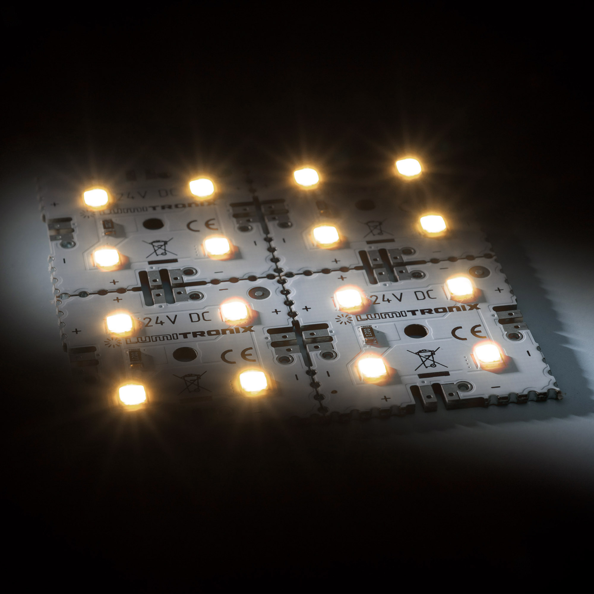 MatrixMini-4-4080 Nichia LED Module (2x2) warm white 2700K 274lm 16 LEDs 24V 1.92W  2.36x2.36" (7000 lm/sqft)