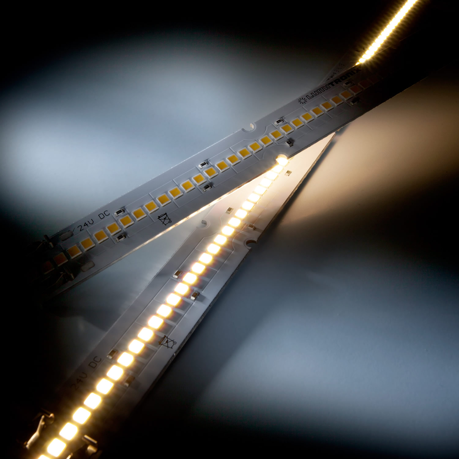 Maxline-70-4080 Nichia LED Strip neutral white 4000K 2180lm 24V 70 LEDs 11.02in/28cm module (2450lm & 18.3W/ft)