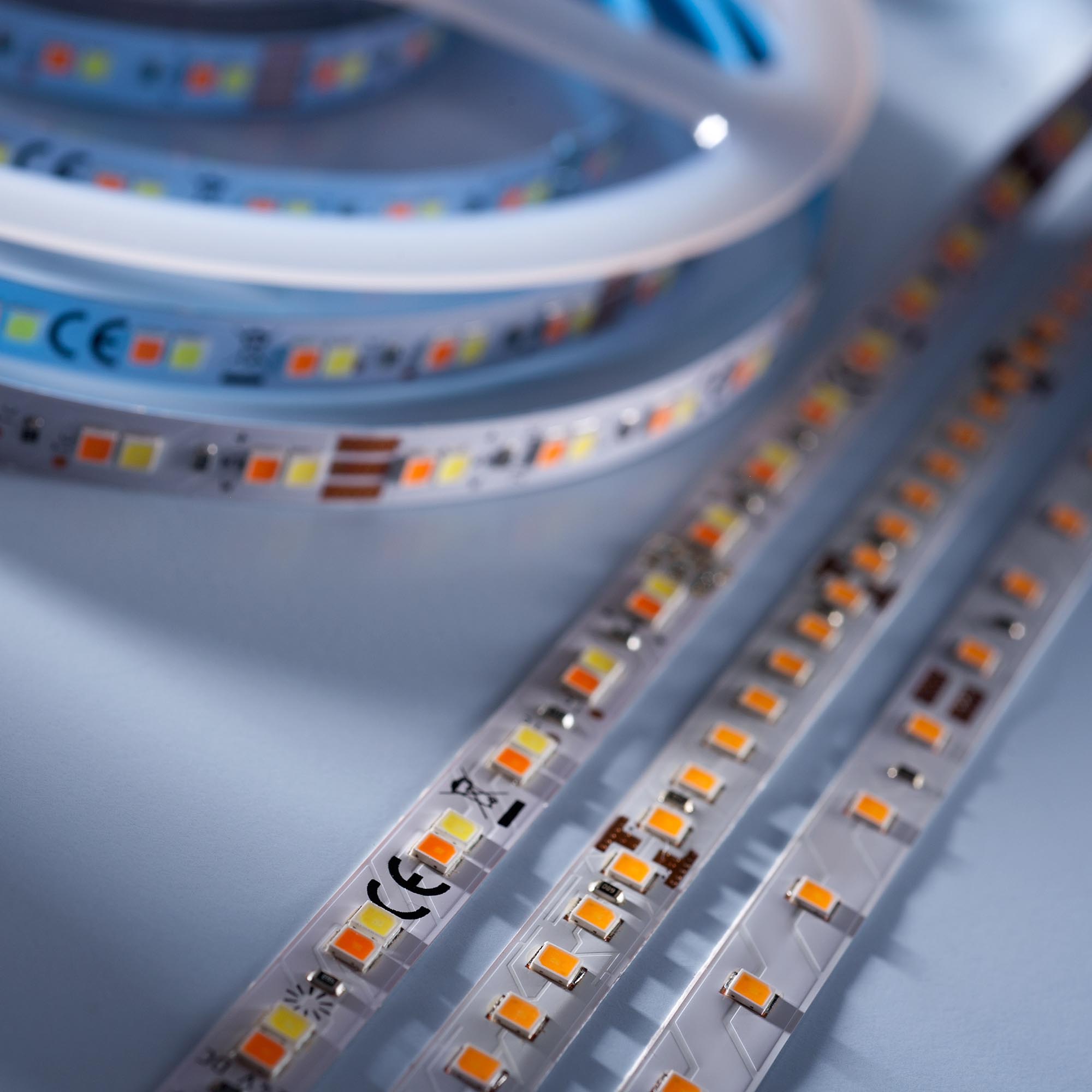LumiFlexTW-2080 Nichia LED Strip Tunable white 2000-6500K 6980lm 24V 140 LEDs/m 16ft/5m reel (692lm & 3W/ft)