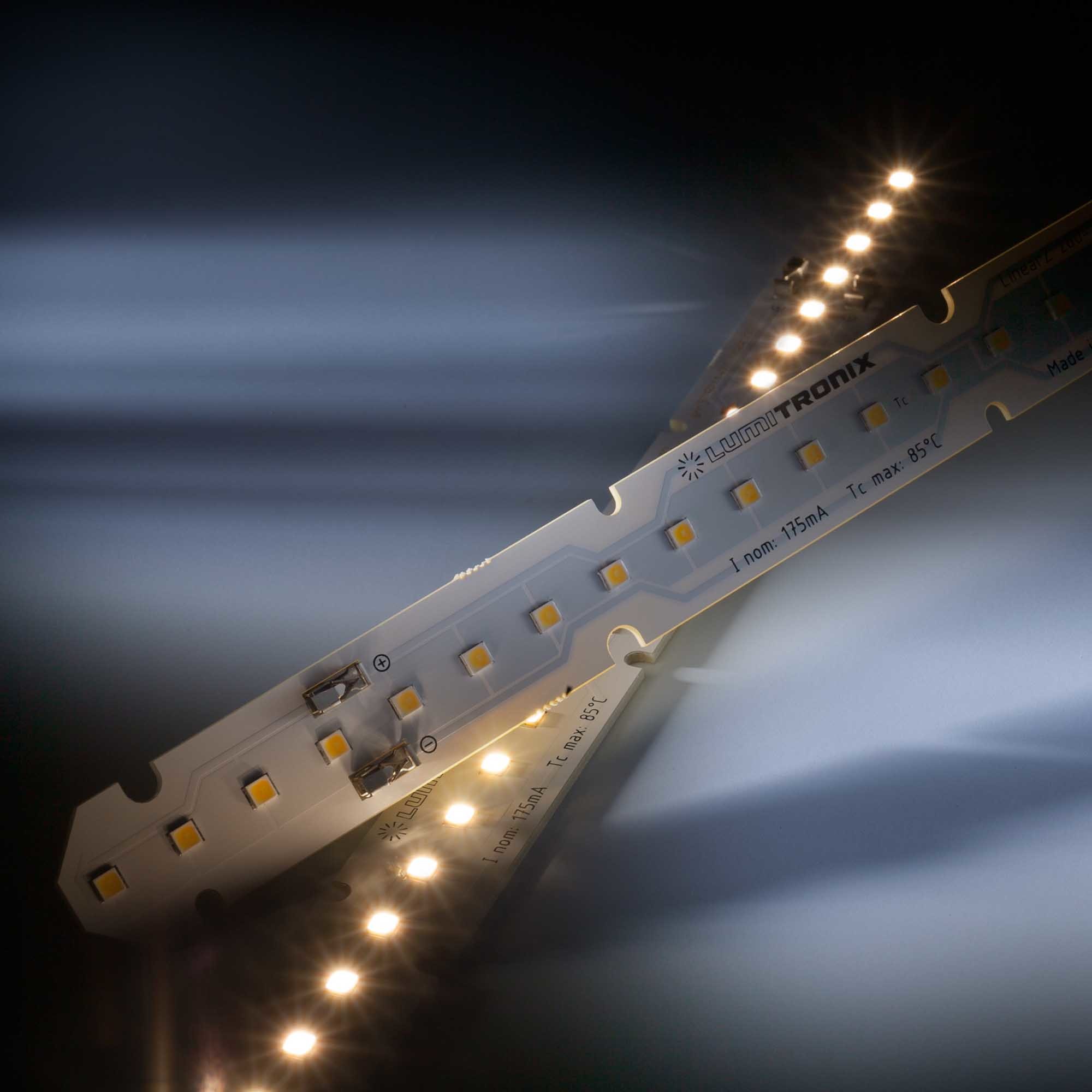 LumiBar-26-3098+ Toshiba-SSC LED Strip Sunlike CRI98 warm white 3000K 685lm 175mA 39.6V 26 LEDs 11.02in/28cm module (735lm/ft 7.6W/ft)