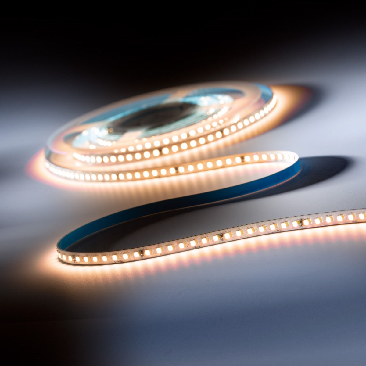 LumiFlex3080 Seoul LED Strip warm white CRI80 2700K 13900lm 24V 140 LEDs/m 16ft/5m reel (847lm & 5.9W/ft)